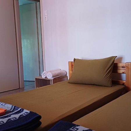 Savvas Lejlighedshotel Olympiakí Aktí Eksteriør billede